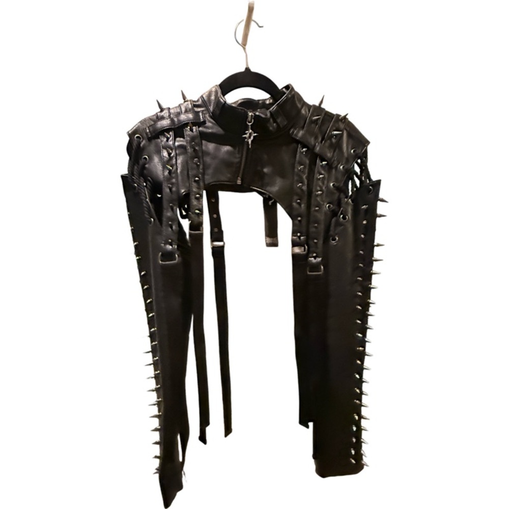 Darker Waves Downbeat Spiked Shrug